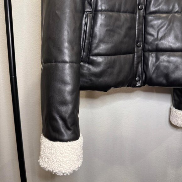 Lovers & Friends Greenpoint Twofer Puffer Jacket Black Size XL NWT - Picture 9 of 12